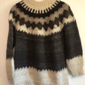 100% Alpaca Sweater